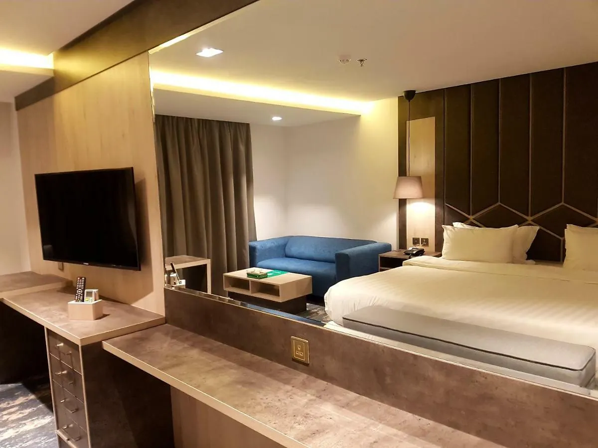 ****  Sands Hotel Jeddah Saudi Arabia